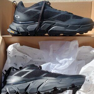 Oakley Light Breath Triple Black Shoes:  Size 12